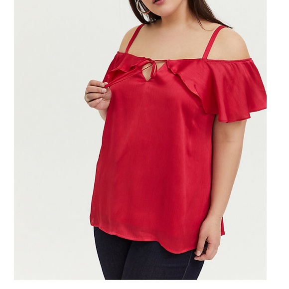 torrid Tops - TORRID fuchsia textured chiffon cold shoulder top!